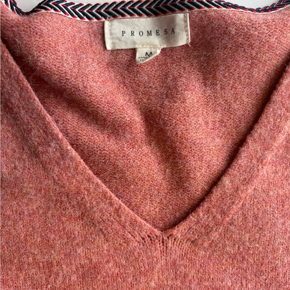 Promesa Pink Rose Relaxed V-Neck Frayed Hem Knit Top M - Picture 9 of 12